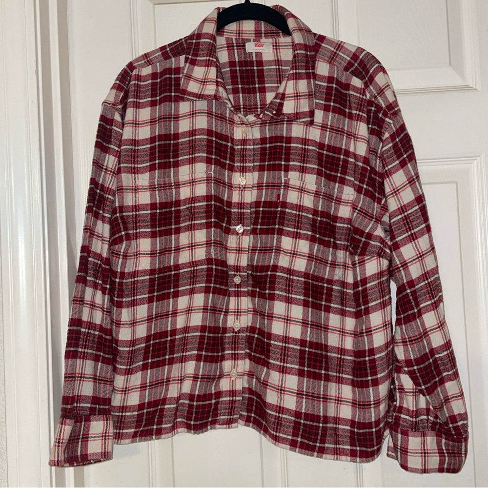 Levi's Women's Red Plaid Short Boxy Button-Up Long Sleeve Shirt